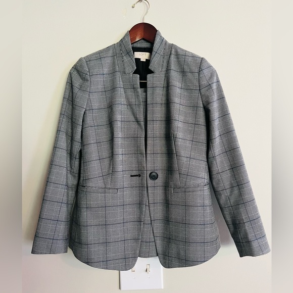 Loft Suit Set Skirt and Blazer - Picture 3 of 7